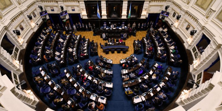 Diputado de La Libertad Avanza retiró el proyecto para desregular el mercado inmobiliario bonaerense