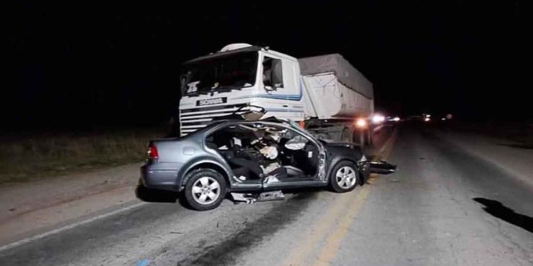 Tragedia en la Ruta 3: Un muerto y una herida grave tras un violento choque en Coronel Dorrego