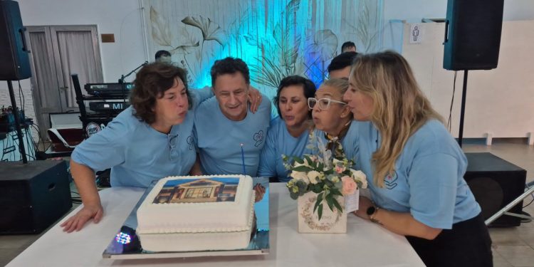 «Superó las expectativas»: La Cooperadora del Hospital celebró su primer año con una exitosa tallarinada para más de 170 personas
