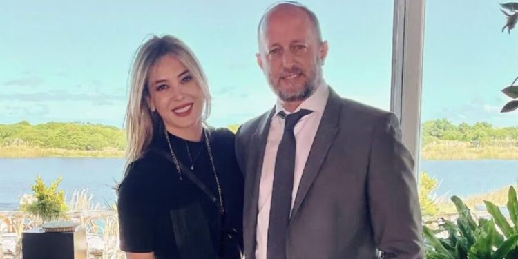 Les prohibieron salir del país a Martín Insaurralde y Jesica Cirio
