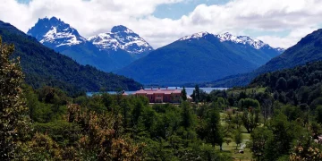 Con el apoyo de los gobernadores, Milei avanza para vender sin límites las tierras a extranjeros