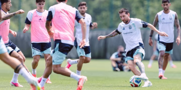 Selección argentina: el panorama de Scaloni de cara al debut frente a Argelia