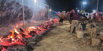 Alvear cumple años y lo festeja con 10 vaquillonas al asador