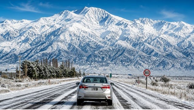 Recomiendan circular con precaución por la presencia de nieve en rutas argentinas: qué cuidados hay que tener