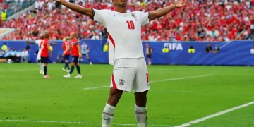 Inglaterra le ganó a Noruega y clasificó a las semifinales