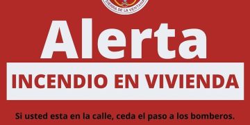 Susto de domingo: Bomberos controlaron un principio de incendio en una chimenea de Valle Hermoso