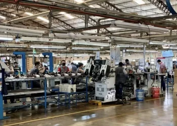 Casi siete de cada diez empresas despidieron personal en el primer semestre de 2026