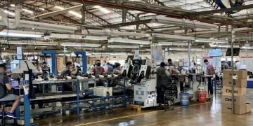 Casi siete de cada diez empresas despidieron personal en el primer semestre de 2026