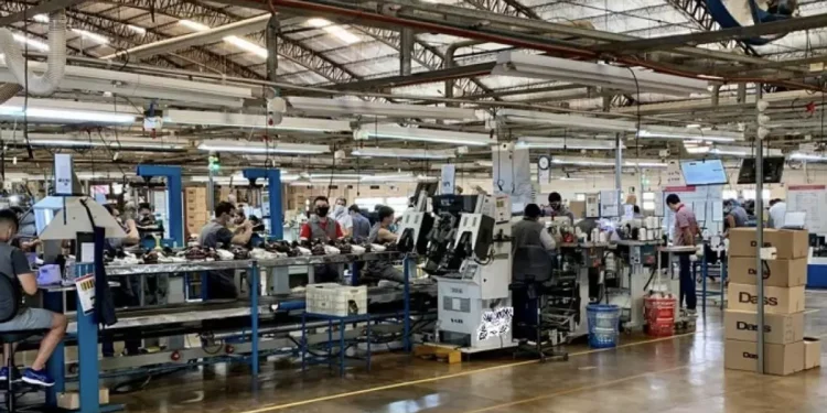 Casi siete de cada diez empresas despidieron personal en el primer semestre de 2026