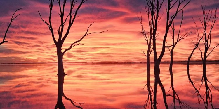 Los cuatro motivos que hacen únicos a los atardeceres de Epecuén