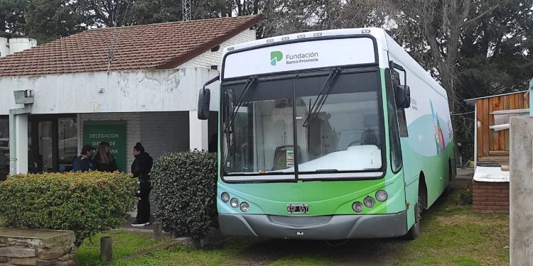 «Hoy tener un control oftalmológico personalizado con la entrega de lentes en la provincia es un lujo»