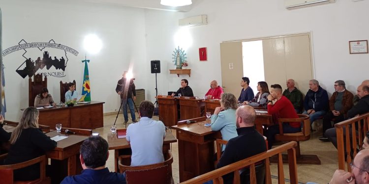 Informe de Sesiones: Aprueban nuevos valores para el Parque Provincial y la red de gas en Villa Ventana