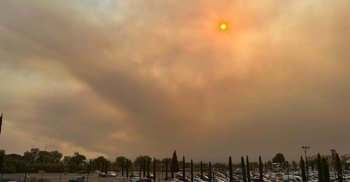 España enfrenta el incendio forestal más grande de su historia: más de 100.000 afectados