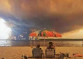 42.000 hectáreas arrasadas y 220.000 evacuados: la “carrera contrarreloj” frente al megaincendio de Francia