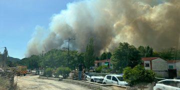 Europa, en vilo por los incendios forestales, con situaciones fuera de control en España y Francia