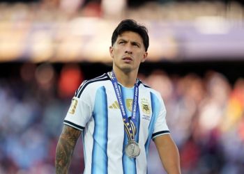 “La caída de los grandes es la felicidad de los mediocres”: el mensaje de Lisandro Martínez tras la final