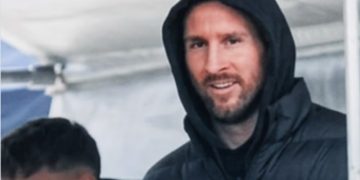 La primera aparición pública de Lionel Messi tras la final del Mundial: fue a ver un partido de Primera C