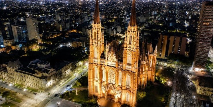 Superó a Notre Dame y Florencia: la catedral argentina elegida como la más linda del mundo