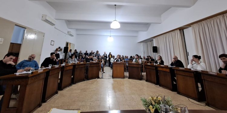 Fue aprobado el proyecto «Creemos la bandera de nuestro distrito»