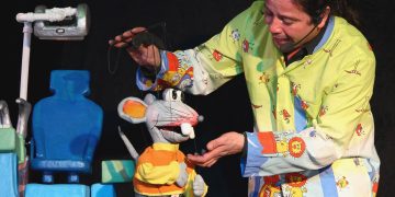 El Teatro de Títeres Burbuja llega este sábado al Centro Cultural de Sierra de la Ventana con «El Ratoncito Pérez Espera a Pérez»