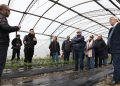 Javier Rodríguez recibió a una delegación brasileña y recorrió los ensayos de bioinsumos de la Chacra Experimental de Gorina