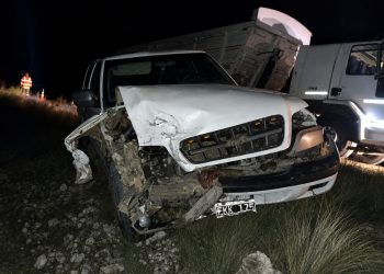Choque de camionetas en la Ruta 33: uno de los conductores dio alcoholemia positiva