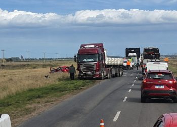 Tragedia en la Ruta 51: una mujer de Cabildo murió en un choque entre auto y camión