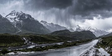 El SMN emitió alertas naranja y amarilla por un fuerte temporal de nieve, tormentas y ráfagas