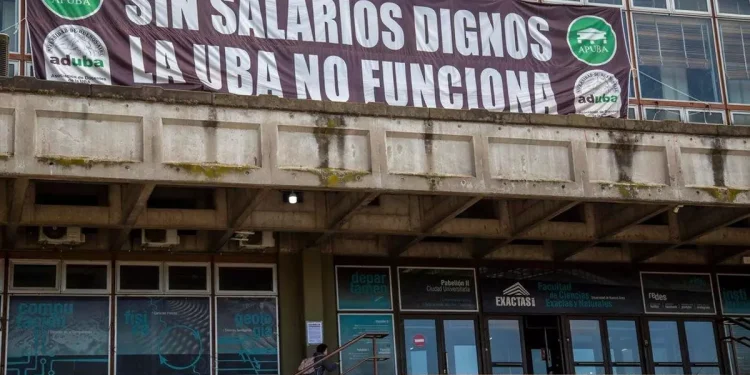 Los docentes vuelven al paro universitario en reclamo por la aplicación de la Ley de Financiamiento