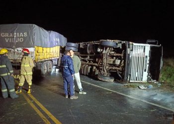 Corte total en la Ruta Provincial 51 por vuelco de un camión cerca de Fra-Pal