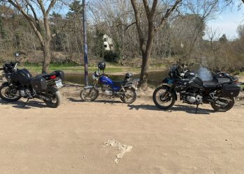 Operativos de seguridad vial y control en Villa La Arcadia: la policía secuestró vehículos e infraccionó a varios conductores
