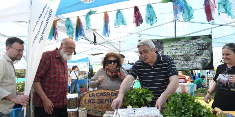 Javier Rodríguez encabezó la apertura de la Feria de Semillas y reivindicó su rol en la cadena productiva