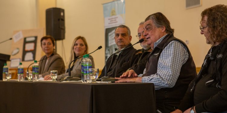 Estefania Bordoni encabezó la apertura de ‘Territorios que cuidan’, la muestra que recorre la historia de la salud pública