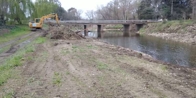 Avanzan los trabajos de hidráulica en el arroyo San Bernardo y se inician obras clave en el canal de la calle Piergentilli