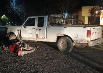 Saldungaray: un motociclista sufrió una fractura tras colisionar contra una camioneta