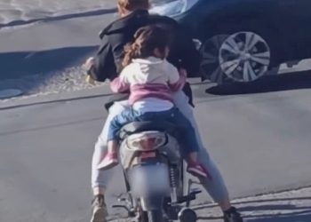 Niños en peligro sobre dos ruedas
