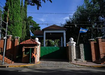 Denuncia de más “curros” en Olivos