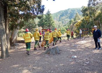 Operativo de emergencia en el Cerro Ventana: rescatan a una persona tras descompensarse durante el ascenso