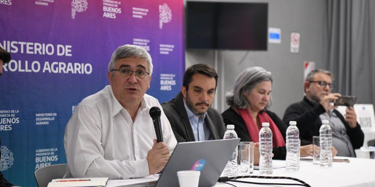 Javier Rodríguez reunió a la cadena ganadera bonaerense y puso el foco en precios, mejoramiento genético y sanidad