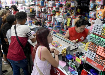Las ventas minoristas pyme cayeron 0,2% interanual en agosto empujadas por el menor poder adquisitivo