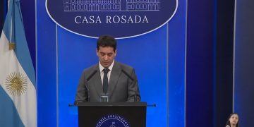 Médicos dicen “no a la precarización laboral en nombre de la libertad” y rechazan las “falsedades divulgadas por el gobierno nacional” 