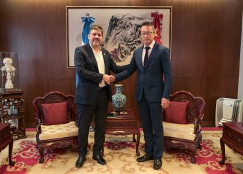 La Provincia estrecha vínculos con China en materia energética y comercial