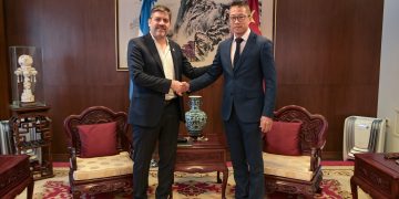 La Provincia estrecha vínculos con China en materia energética y comercial