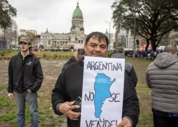 Organizaciones políticas, sindicales y sociales marcharán a Tribunales contra el fallo sobre la Ley de Tierras