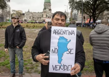 Marcha al Congreso por la educación pública y la soberanía: universidades, sindicatos y organizaciones sociales se movilizan este jueves