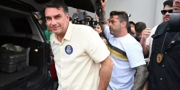 Las causas judiciales que enfrenta Flávio Bolsonaro en Brasil: está acusado de corrupción, lavado de dinero y evasión fiscal
