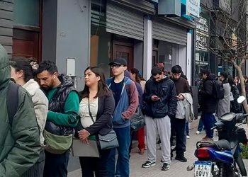 Se multiplica la cantidad de trabajadores que buscan desesperadamente un empleo