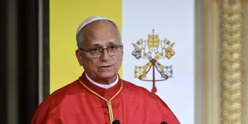 El Papa León XIV fue operado con “éxito” de un tumor maligno